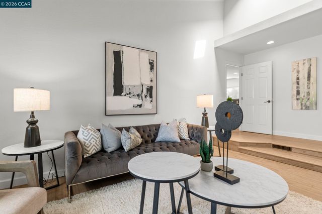 7527 Blue Fox Way, San Ramon, CA 94583
