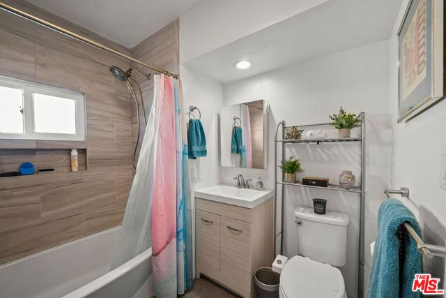 2227 Alsace Avenue, Los Angeles, CA 90016