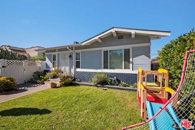 2227 Alsace Avenue, Los Angeles, CA 90016
