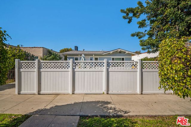 2227 Alsace Avenue, Los Angeles, CA 90016