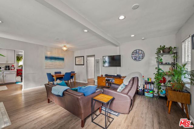 2227 Alsace Avenue, Los Angeles, CA 90016