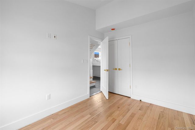 36 Kildare Road, Island Park, NY 11558