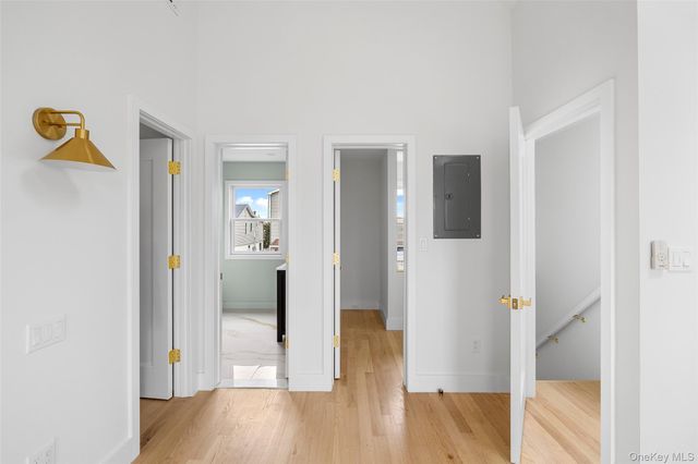 36 Kildare Road, Island Park, NY 11558