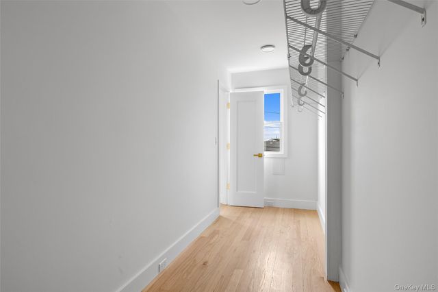 36 Kildare Road, Island Park, NY 11558