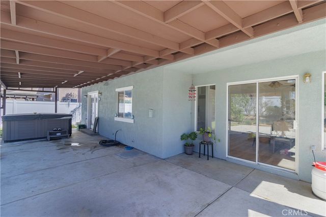 1393 Rabbit Peak, Hemet, CA 92545