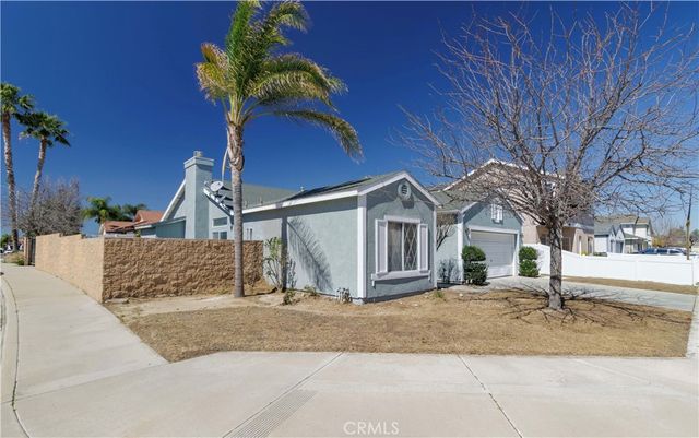 1393 Rabbit Peak, Hemet, CA 92545