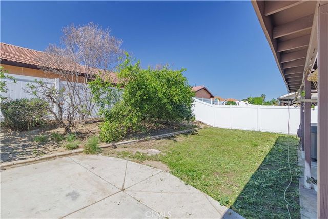 1393 Rabbit Peak, Hemet, CA 92545