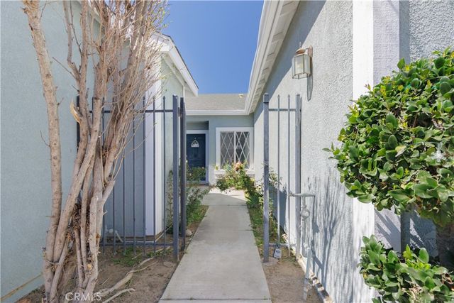 1393 Rabbit Peak, Hemet, CA 92545