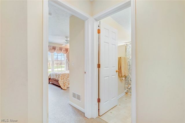 6041 Creekside Drive, Parma Heights, OH 44130