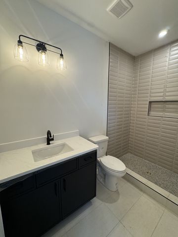 646A James Ave A, Nashville, TN 37209