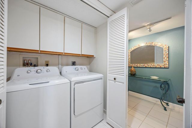 6388 Aspen Glen Circle, Boynton Beach, FL 33437