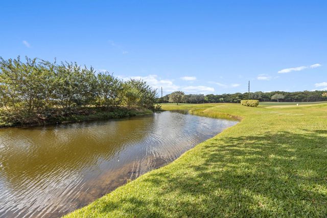 6388 Aspen Glen Circle, Boynton Beach, FL 33437