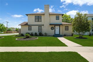 501 Del Mar Blvd, Corpus Christi, TX 78404