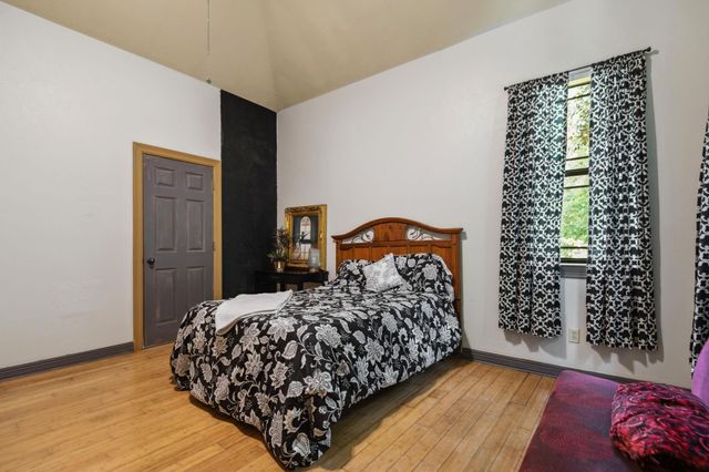 103 Leah Drive, Montgomery, TX 77316