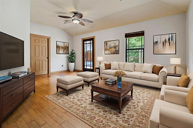 103 Leah Drive, Montgomery, TX 77316