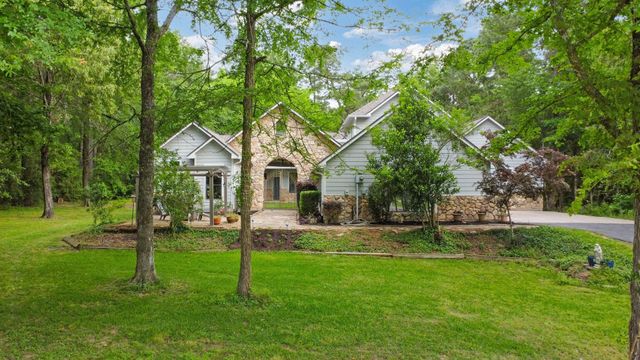 103 Leah Drive, Montgomery, TX 77316
