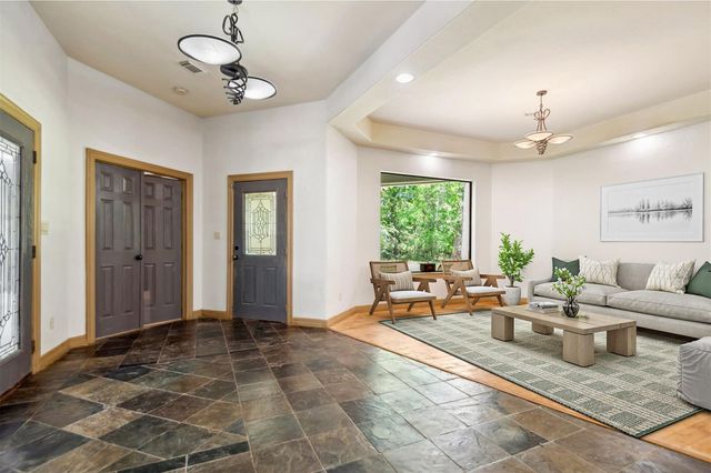 103 Leah Drive, Montgomery, TX 77316