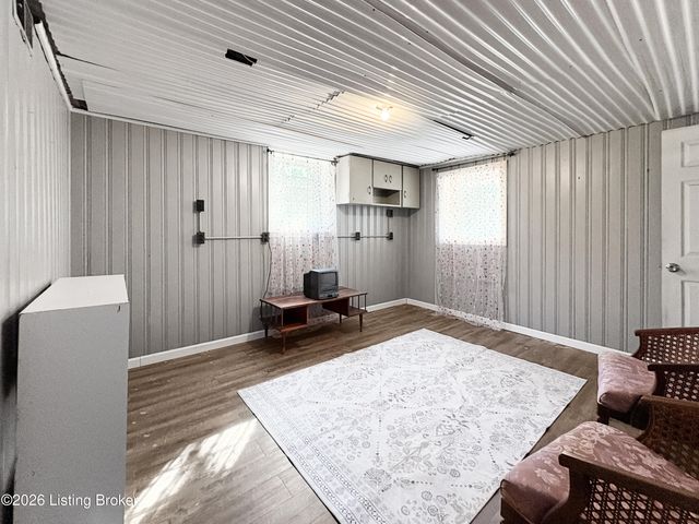 100 N Jane St, Louisville, KY 40206