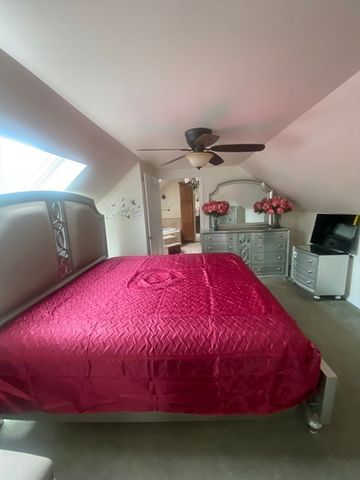81 Clark Ave, Dracut, MA 01826