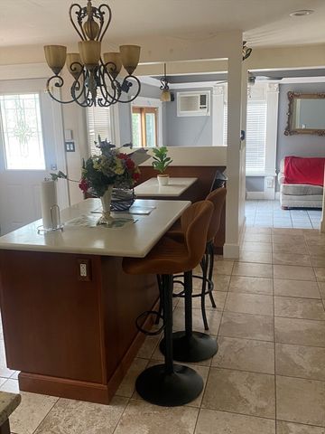 81 Clark Ave, Dracut, MA 01826