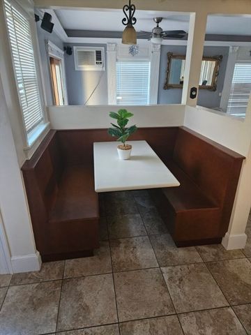 81 Clark Ave, Dracut, MA 01826