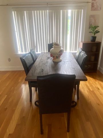 81 Clark Ave, Dracut, MA 01826