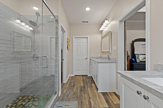 108 Heartland Xing, Diana, TX 75640