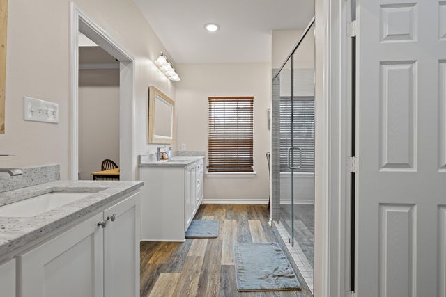 108 Heartland Xing, Diana, TX 75640