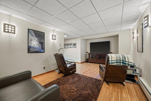 W2224 Oak Ridge AVENUE, East Troy, WI 53120