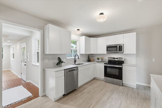 6705 Park Place Drive, Richland Hills, TX 76118