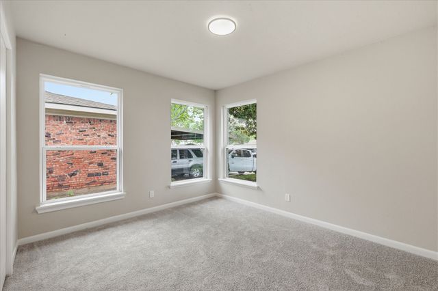 6705 Park Place Drive, Richland Hills, TX 76118