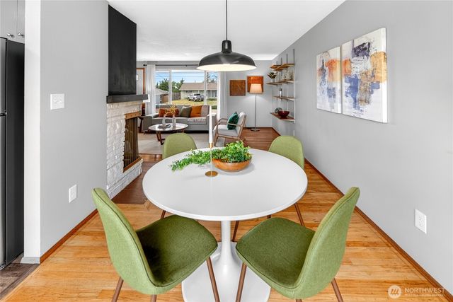 6019 S 118th Place, Seattle, WA 98178