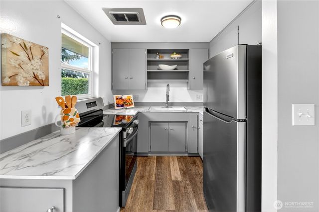 6019 S 118th Place, Seattle, WA 98178