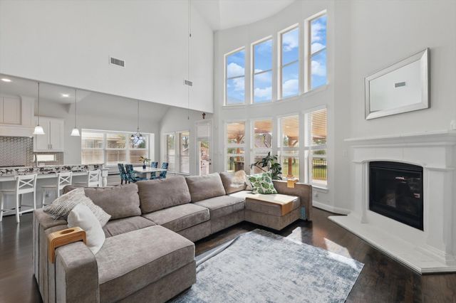 2839 Terrosa Drive, Grand Prairie, TX 75054