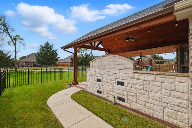 2839 Terrosa Drive, Grand Prairie, TX 75054