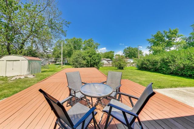 420 Bode Road, Hoffman Estates, IL 60169
