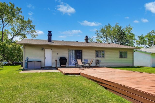 420 Bode Road, Hoffman Estates, IL 60169