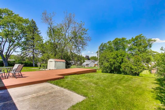 420 Bode Road, Hoffman Estates, IL 60169