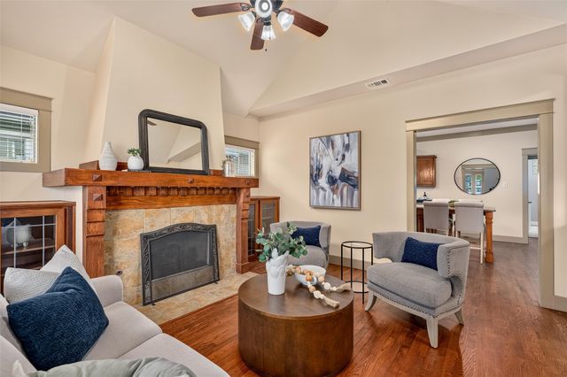 402 S Kentucky Street, Mckinney, TX 75069