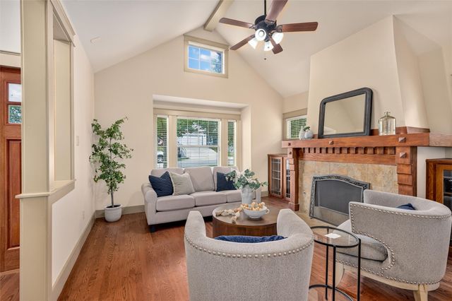 402 S Kentucky Street, Mckinney, TX 75069