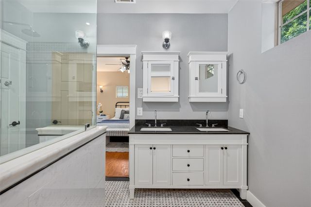 402 S Kentucky Street, Mckinney, TX 75069