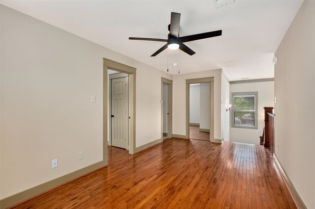 402 S Kentucky Street, Mckinney, TX 75069