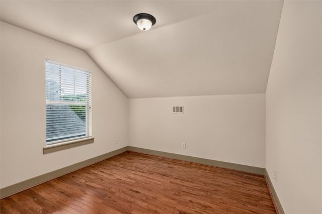 402 S Kentucky Street, Mckinney, TX 75069