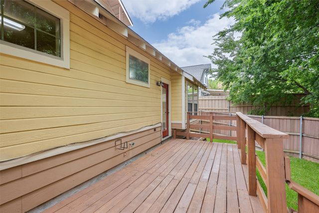 402 S Kentucky Street, Mckinney, TX 75069