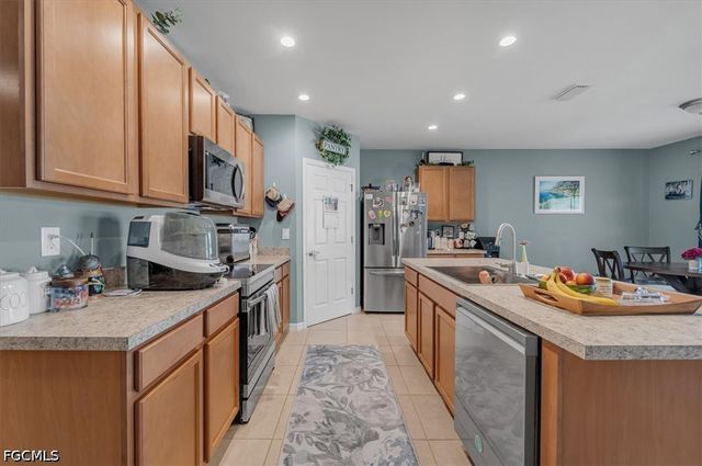 2614 SW 1st AVE, Cape Coral, FL 33914