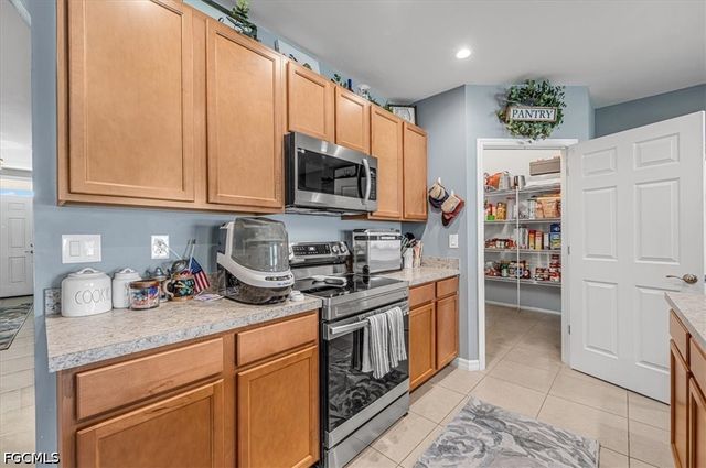 2614 SW 1st AVE, Cape Coral, FL 33914