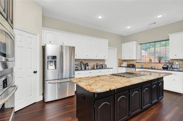 1905 Switzerland Avenue, Plano, TX 75025