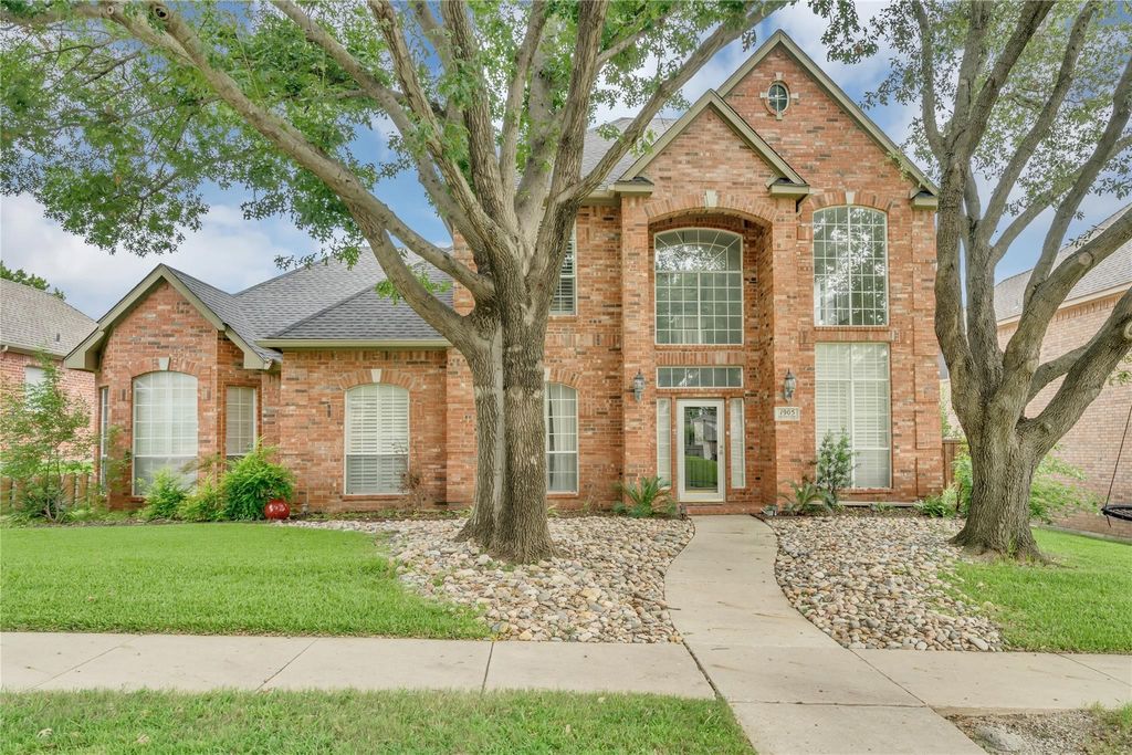 1905 Switzerland Avenue, Plano, TX 75025