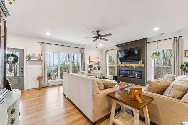 770 LAKEVIEW CREST DRIVE, Pell City, AL 35128