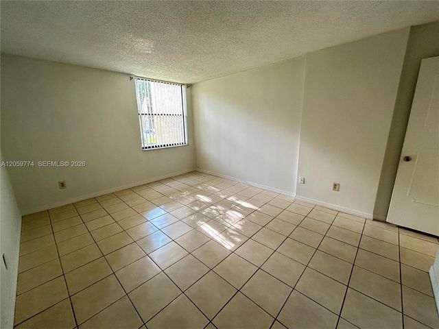 14301 N Kendall Dr 109B, Miami, FL 33186